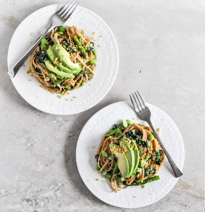 Creamy Pasta Verde with Garlic Brown Butter Breadcrumbs I howsweeteats.com