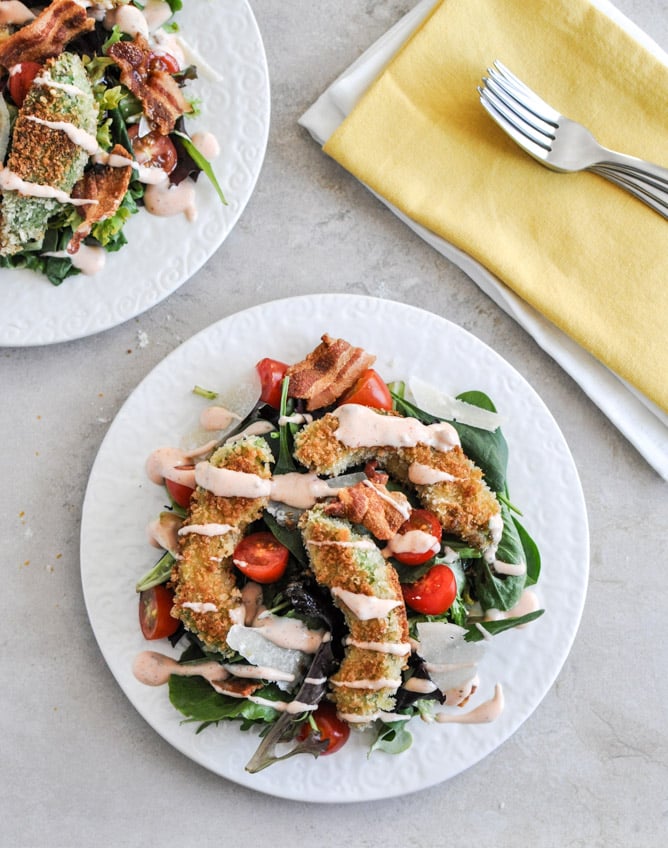 Crispy Avocado BLT Salad I howsweeteats.com