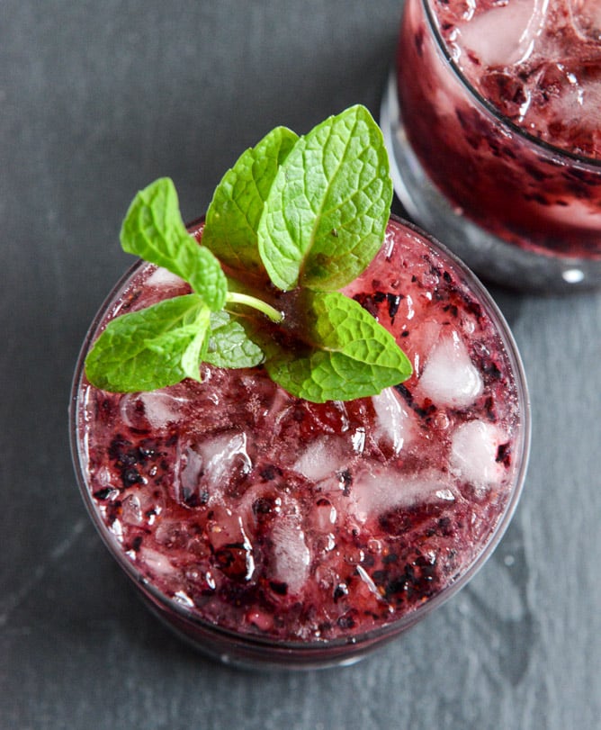 Blueberry Mint Juleps I howsweeteats.com