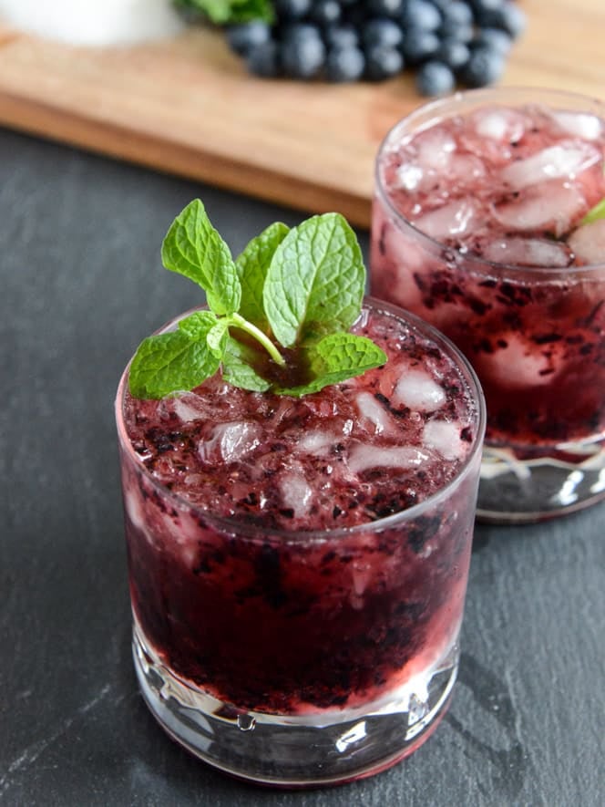 Blueberry Mint Juleps I howsweeteats.com