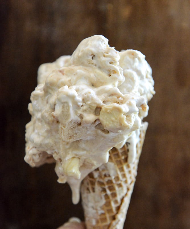 Fluffernutter Chip Ice Cream I howsweeteats.com Fluffernutter Chip Ice Cream I howsweeteats.com