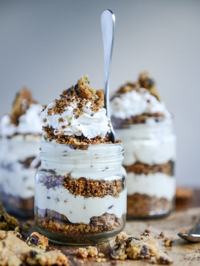 Easy Chocolate Chip Cookie Cheesecake Parfaits I howsweeteats.com