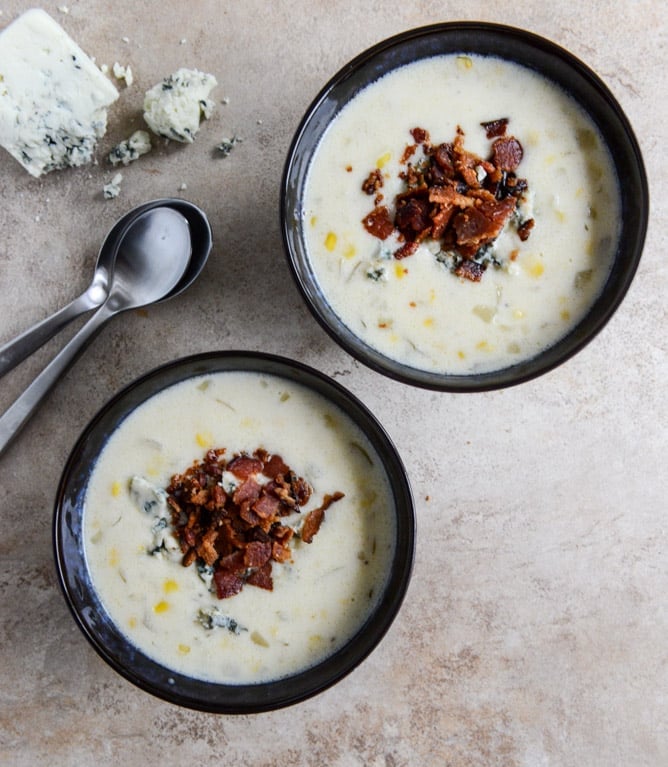 Cheesy Corn Chowder with Bacon + Gorgonzola I howsweeteats.com