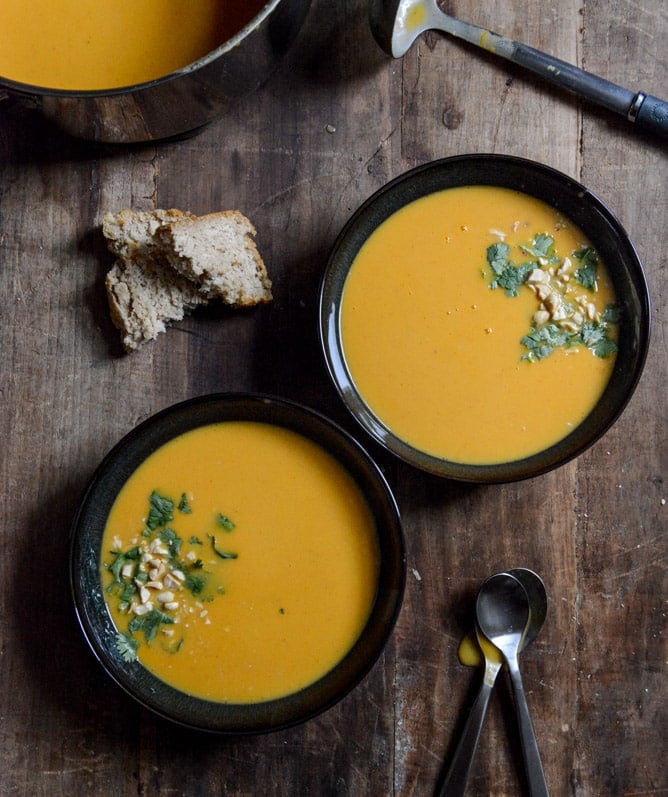 Thai Butternut Squash Soup I howsweeteats.com