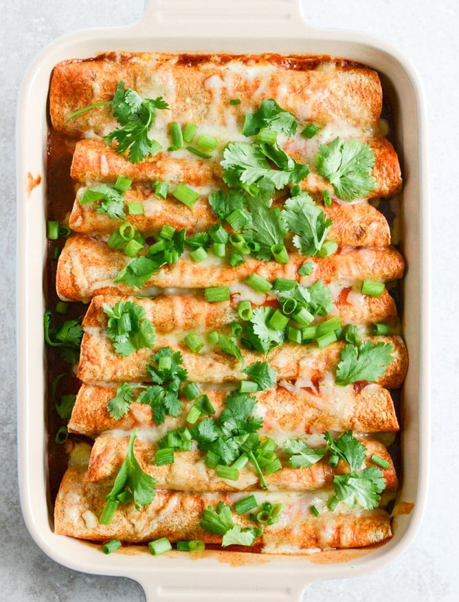  Lightened Up Beef Enchiladas with 10 Minute Enchilada Sauce I howsweeteats.com