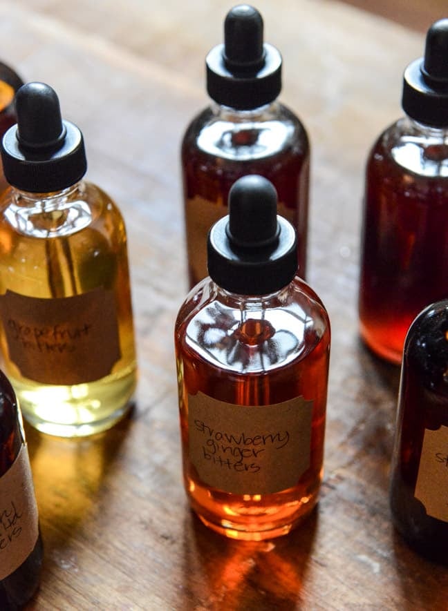 Homemade Cocktail Bitters: Cherry Vanilla, Chocolate, Grapefruit & Strawberry Ginger I howsweeteats.com