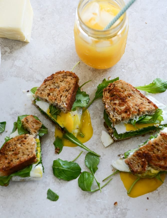 Gruyere, Fig Jam and Arugula Breakfast Sandwiches I howsweeteats.com