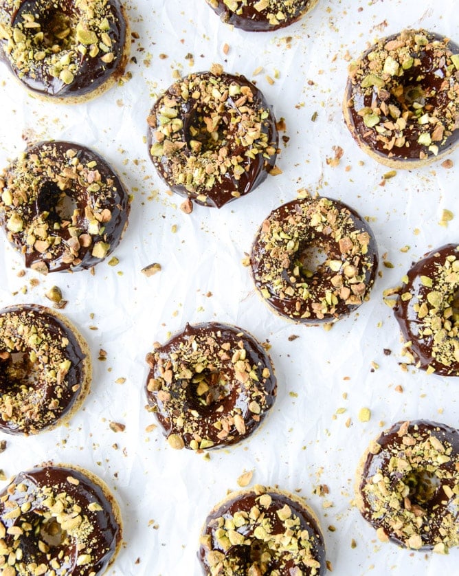 chocolate fudge pistachio cake donuts I howsweeteats.com