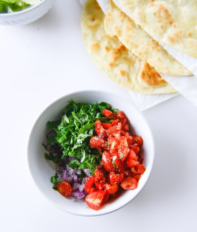 pulled pork tostadas I howsweeteats.com