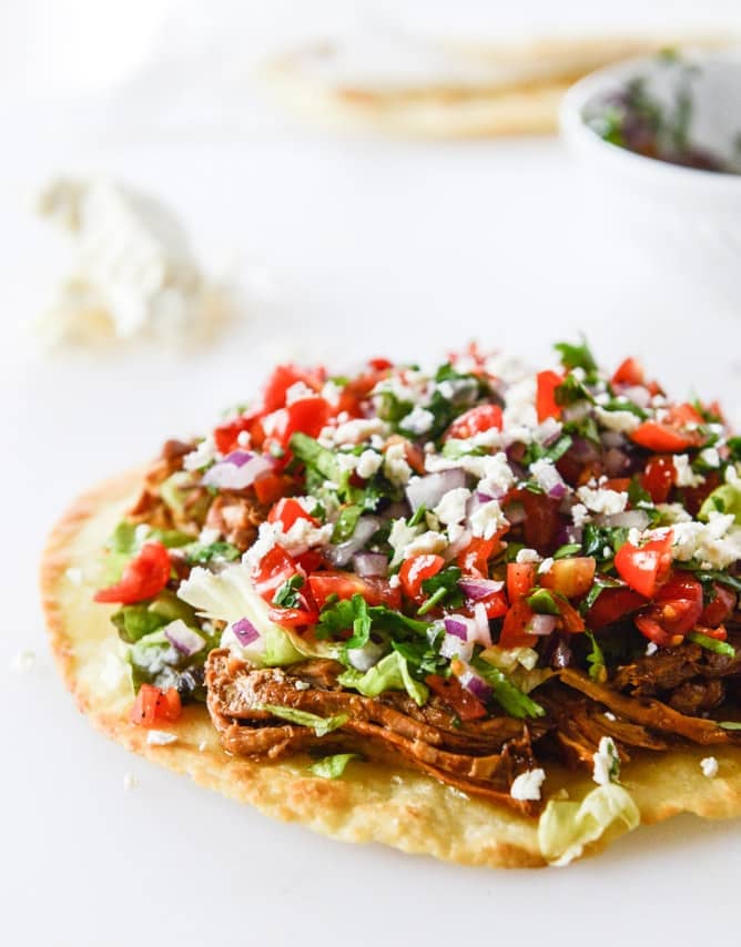 pulled pork tostadas I howsweeteats.com