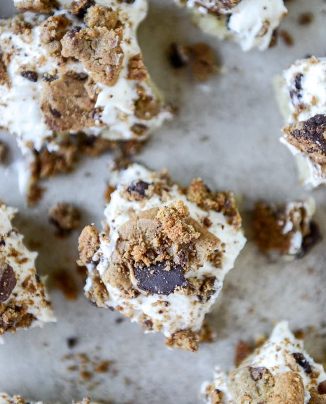 chocolate chip cookie crunch cake with brown butter cream cheese icing I howsweeteats.com