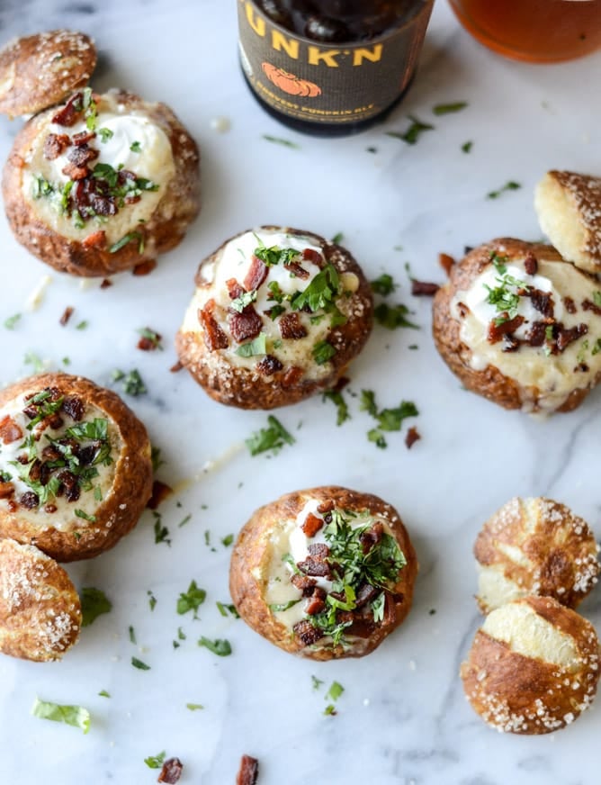 cider cheese soup shooters in mini pretzel bread bowls I howsweeteats.com