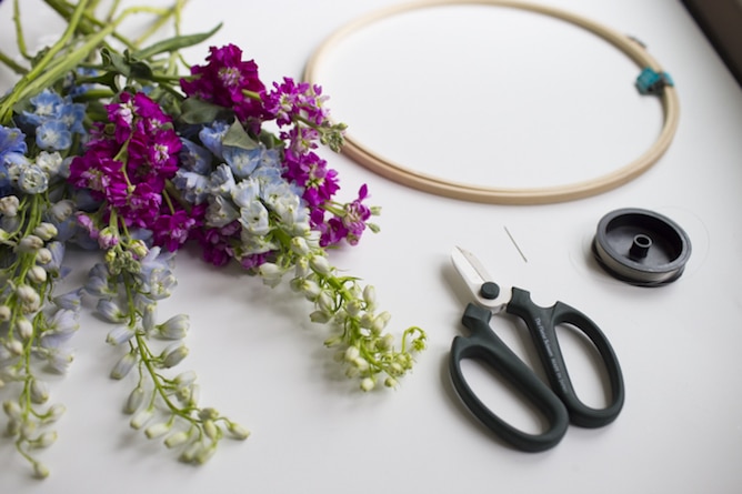 DIY floral chandelier I howsweeteats.com 