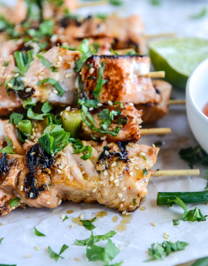 30 minute sweet thai chili salmon skewers I howsweeteats.com