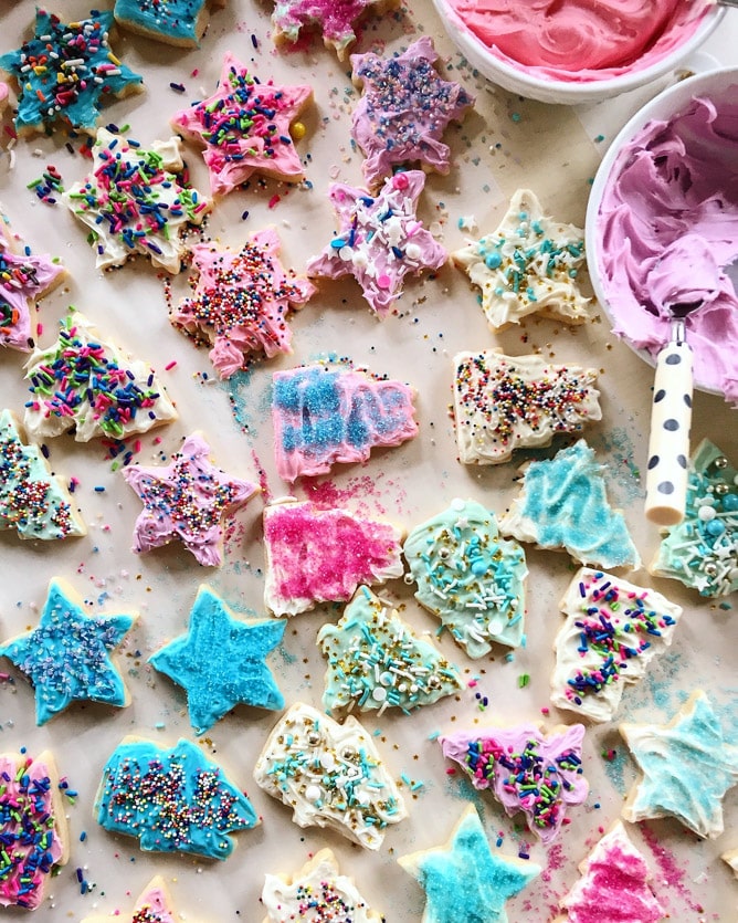 12 days of christmas giveaway I howsweeteats.com 