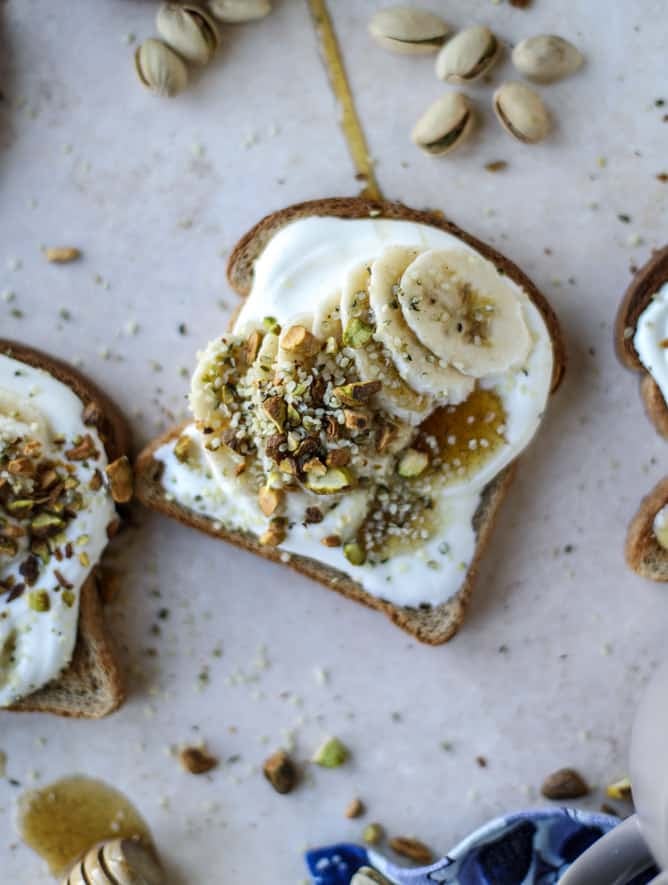 vanilla ricotta banana toast with pistachios I howsweeteats.com