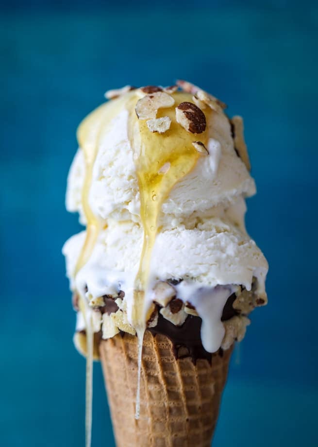 no-churn ricotta ice cream I howsweeteats.com 