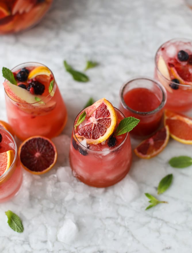 kombucha sangria I howsweeteats.com #kombucha #sangria #cocktails