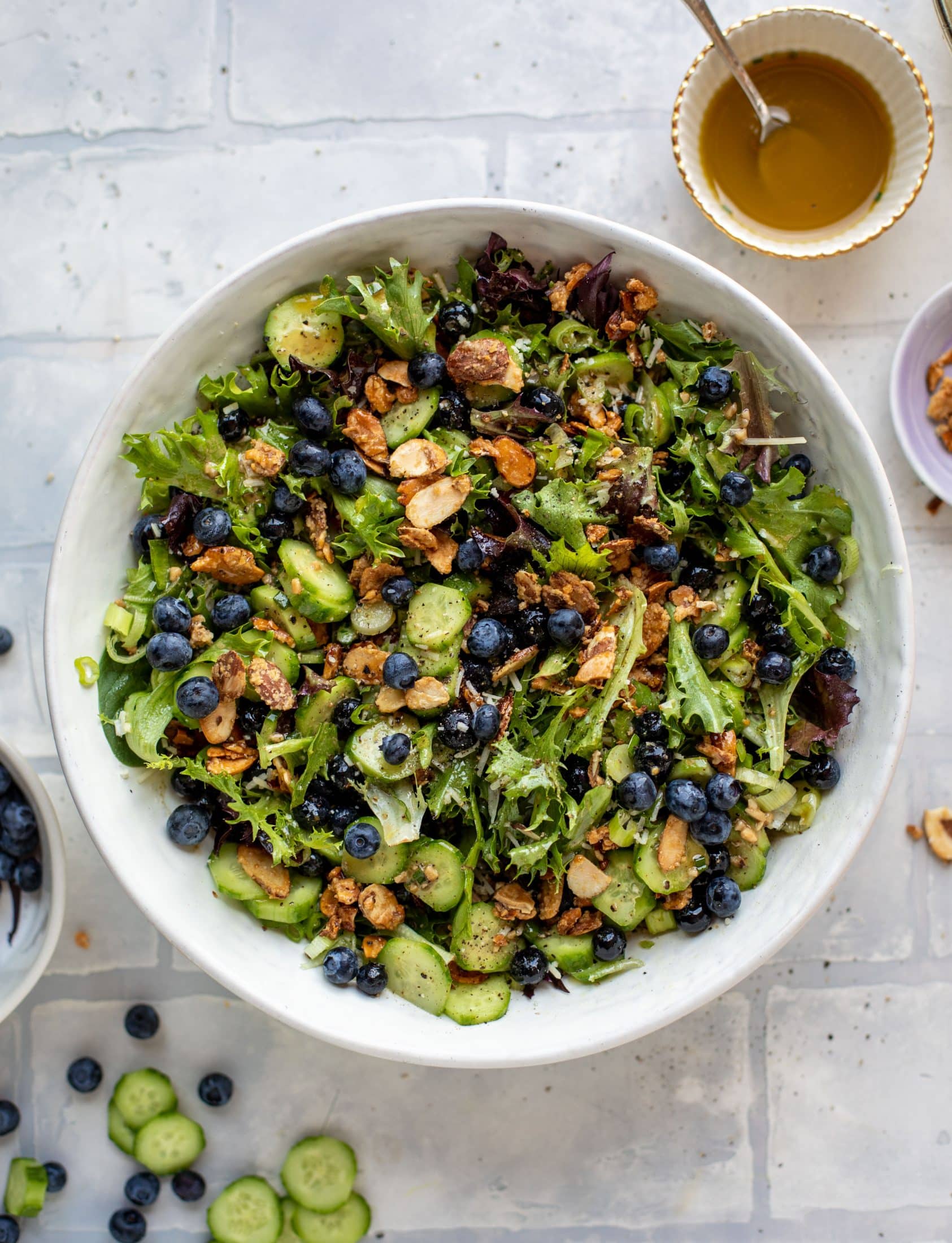 blueberry summer salad