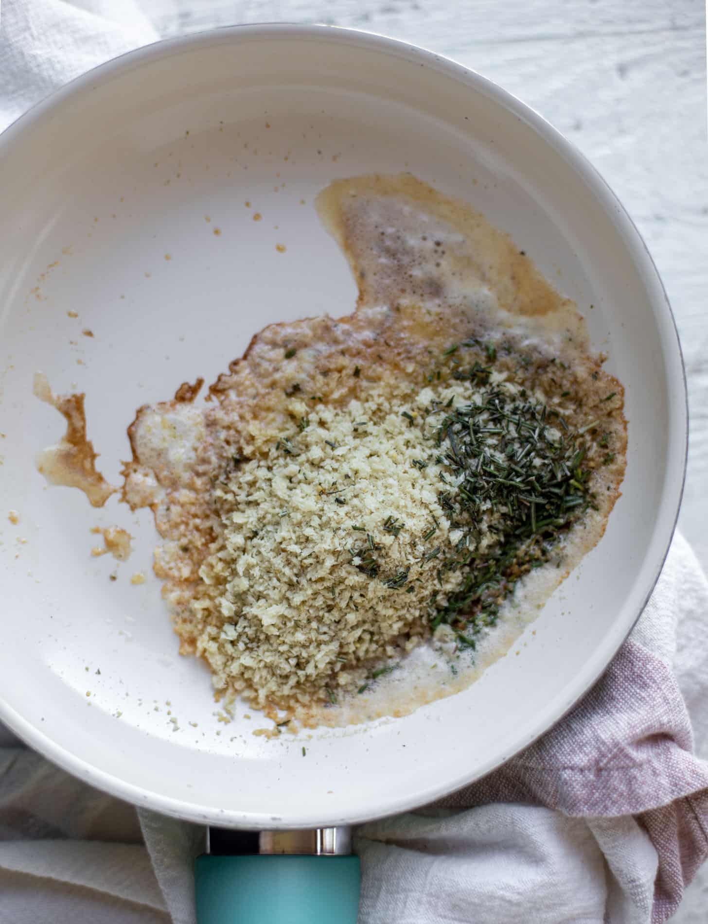 making rosemary bread crumbs