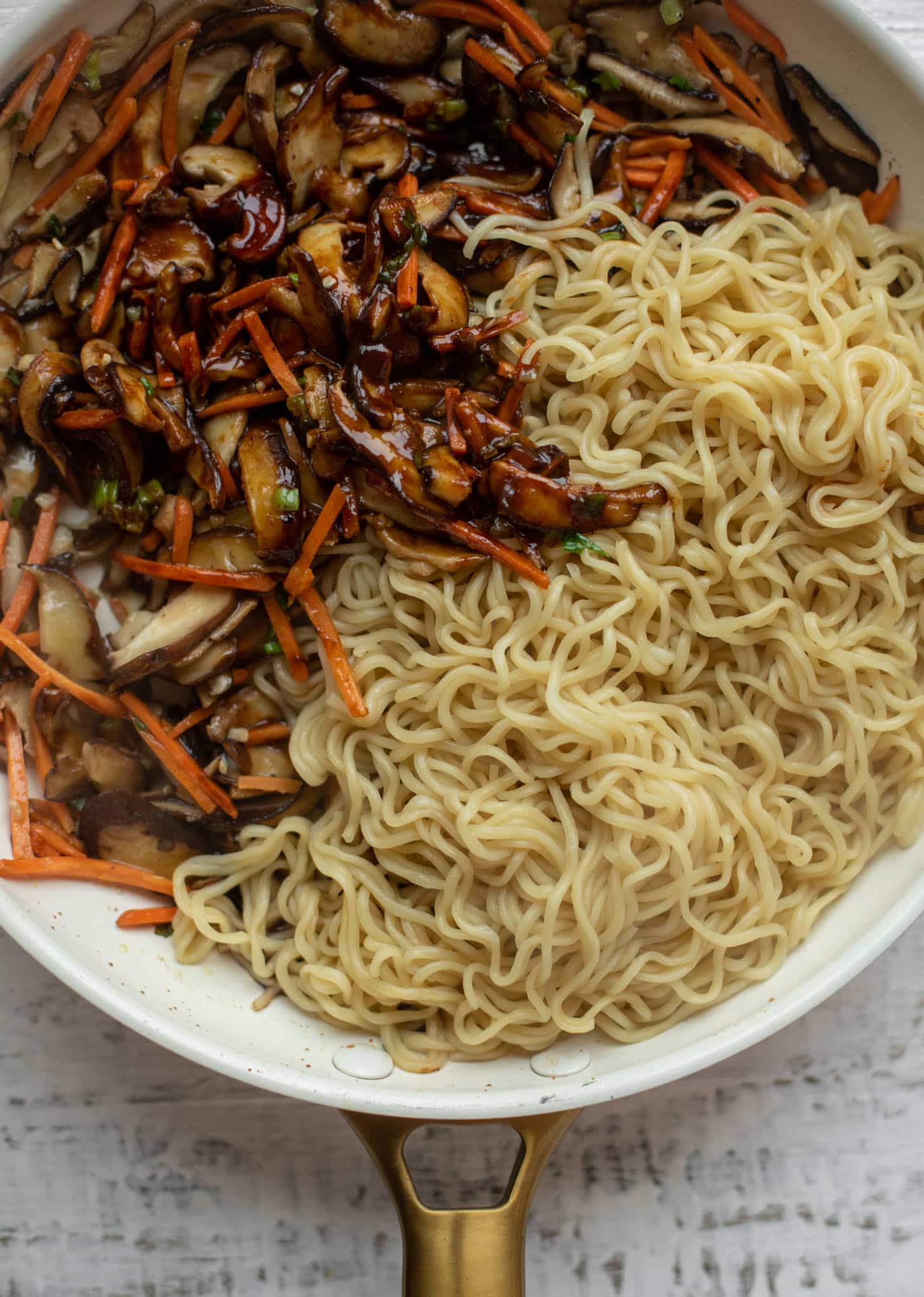 shiitake mushrooms, carrots, scallions and ramen noodles
