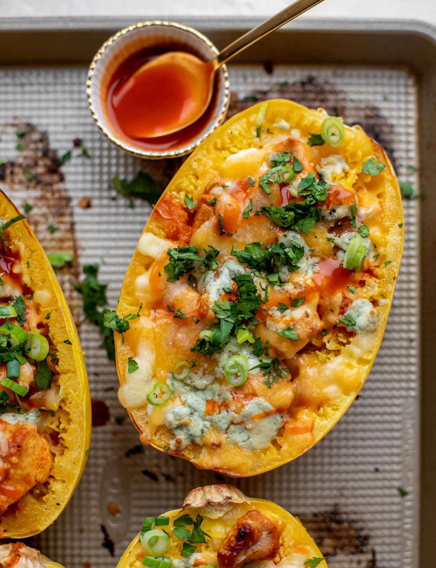 buffalo chicken spaghetti squash