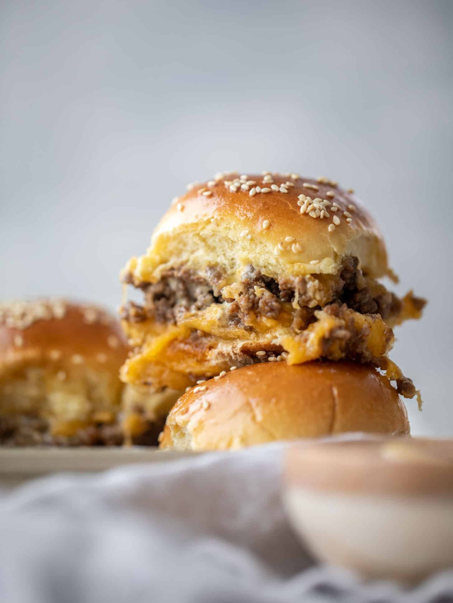 cheeseburger sliders with house sauce