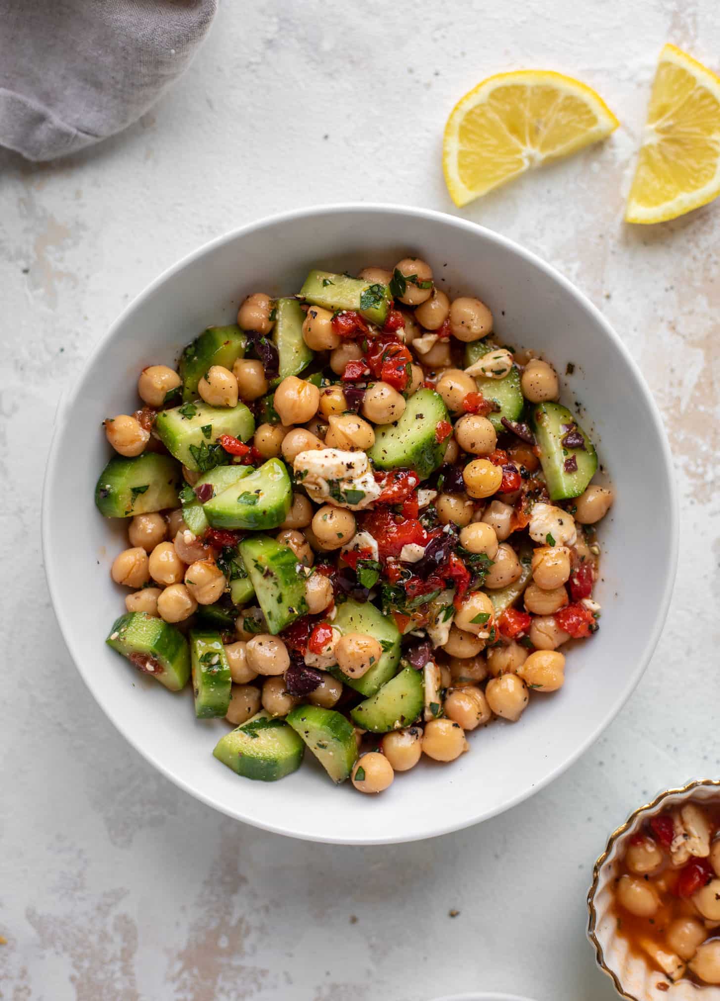 make ahead marinated mediterranean chickpeas