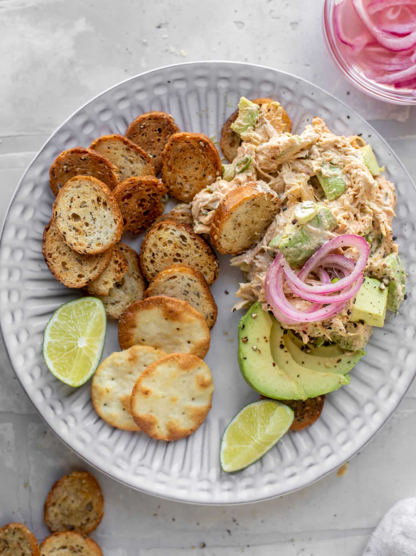 avocado chicken salad with crackers