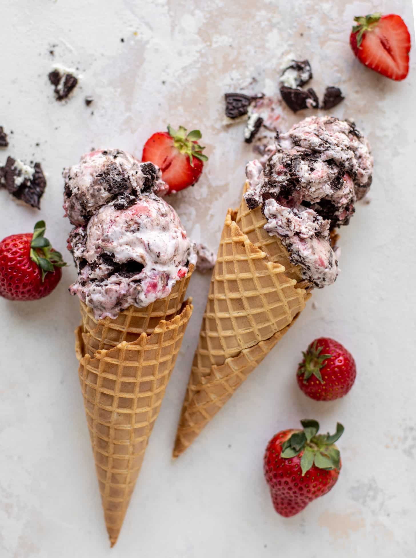 no churn strawberry oreo ice cream