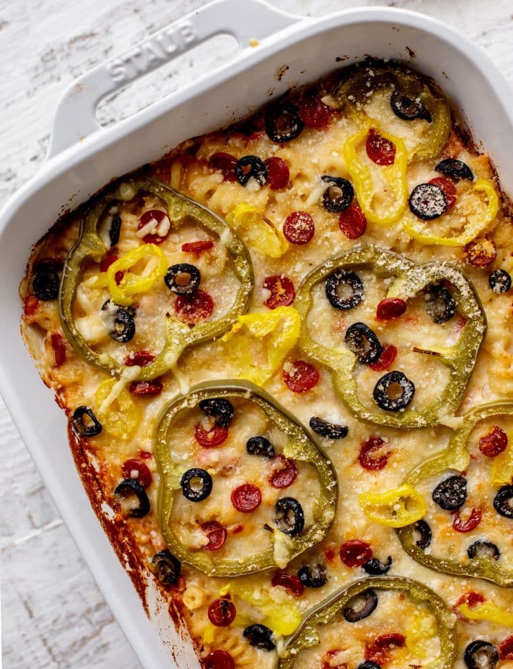 white pizza supreme mac and cheese