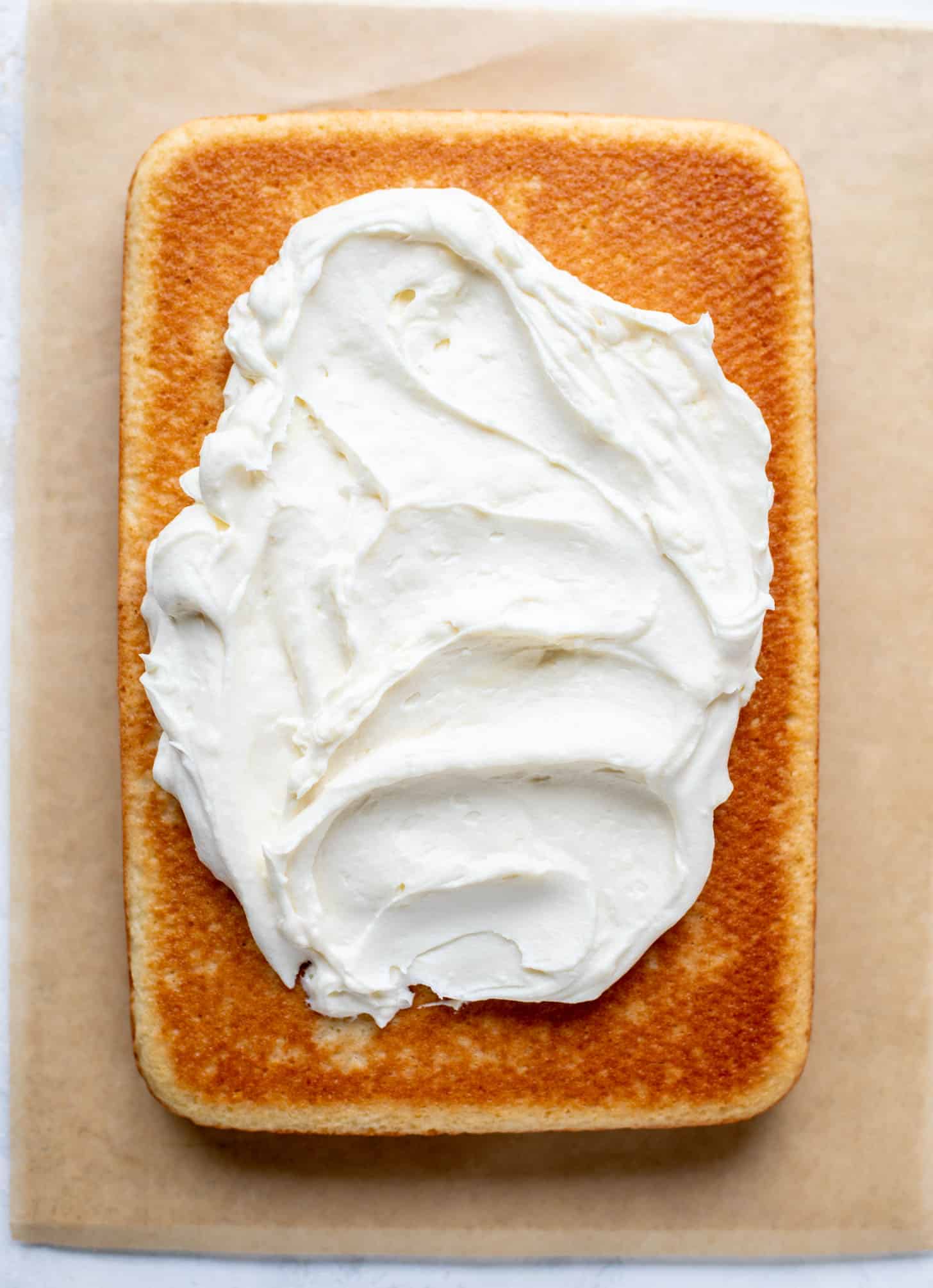 vanilla cake with cream cheese frosting