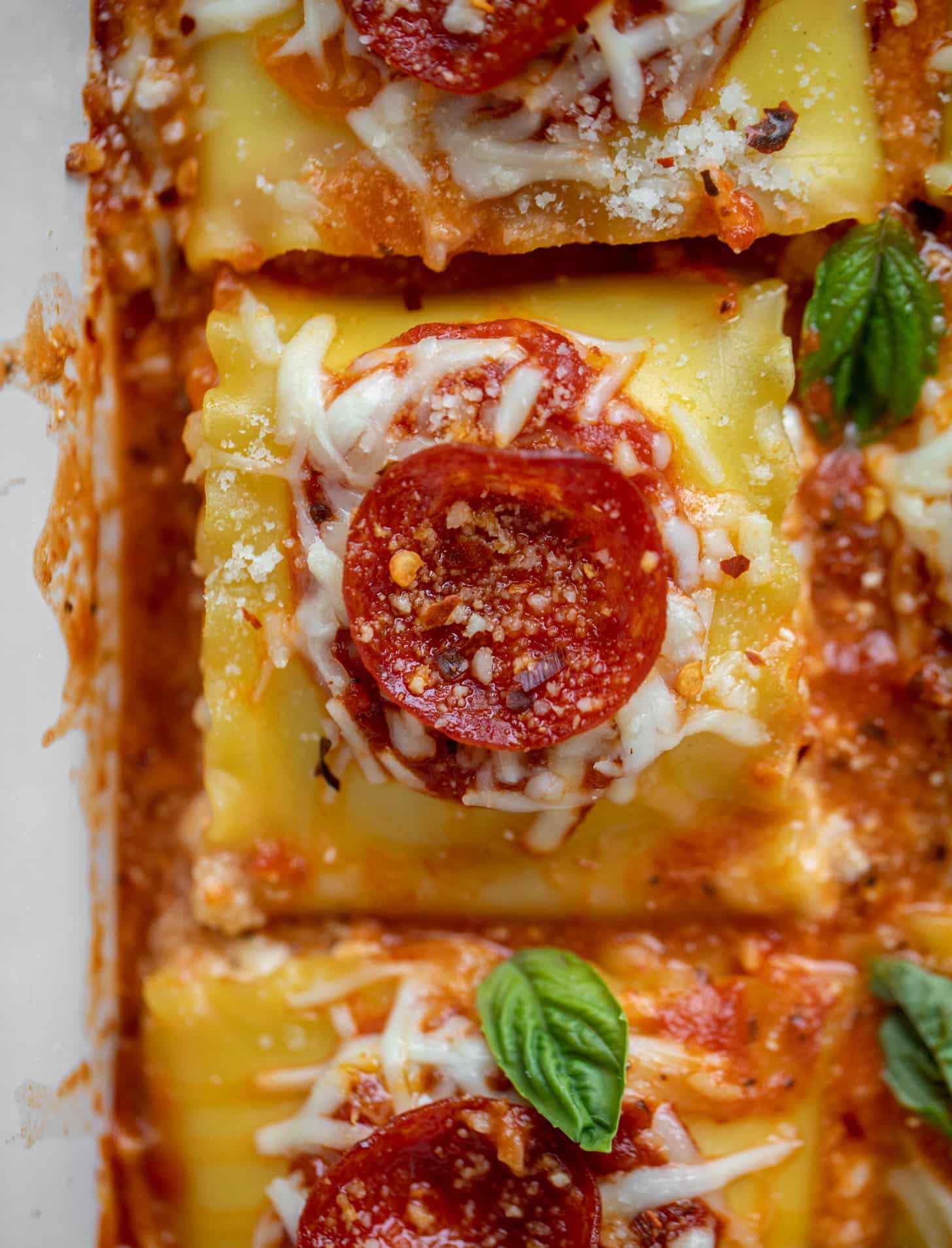pepperoni pizza lasagna roll ups