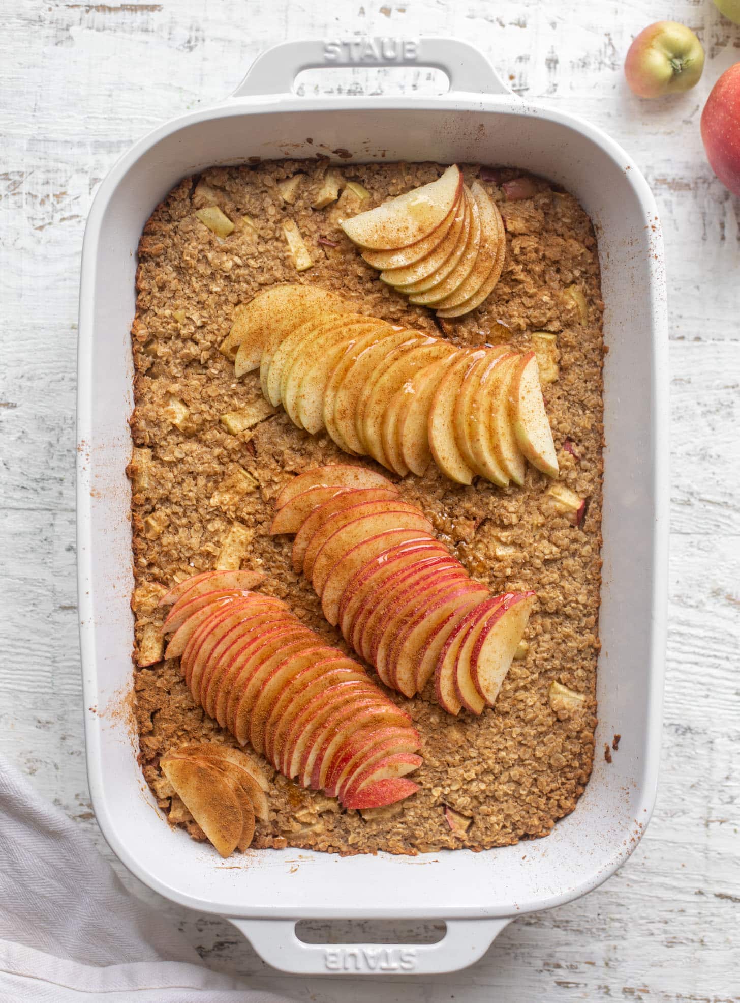 apple cinnamon baked oatmeal