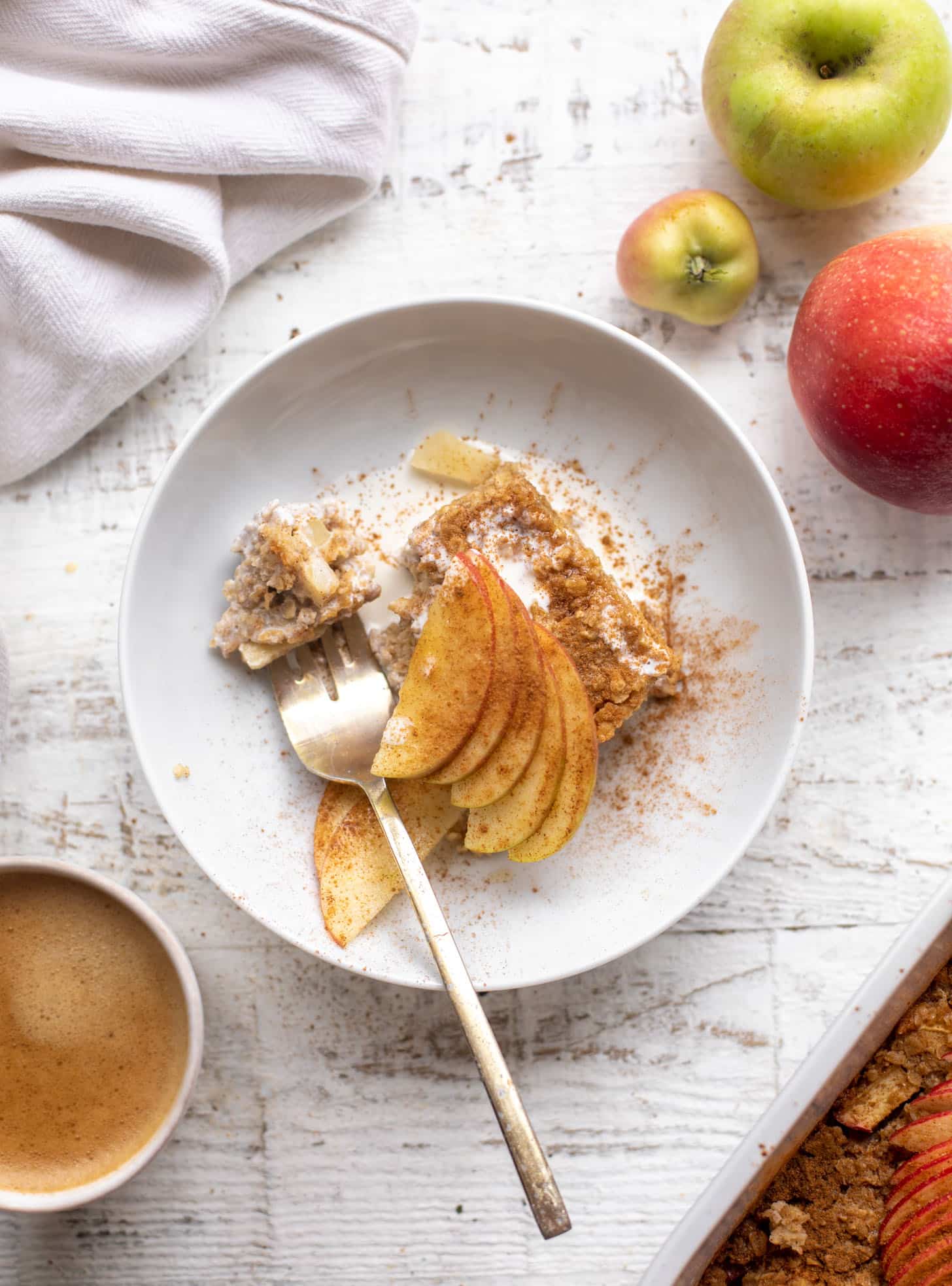 apple cinnamon baked oatmeal