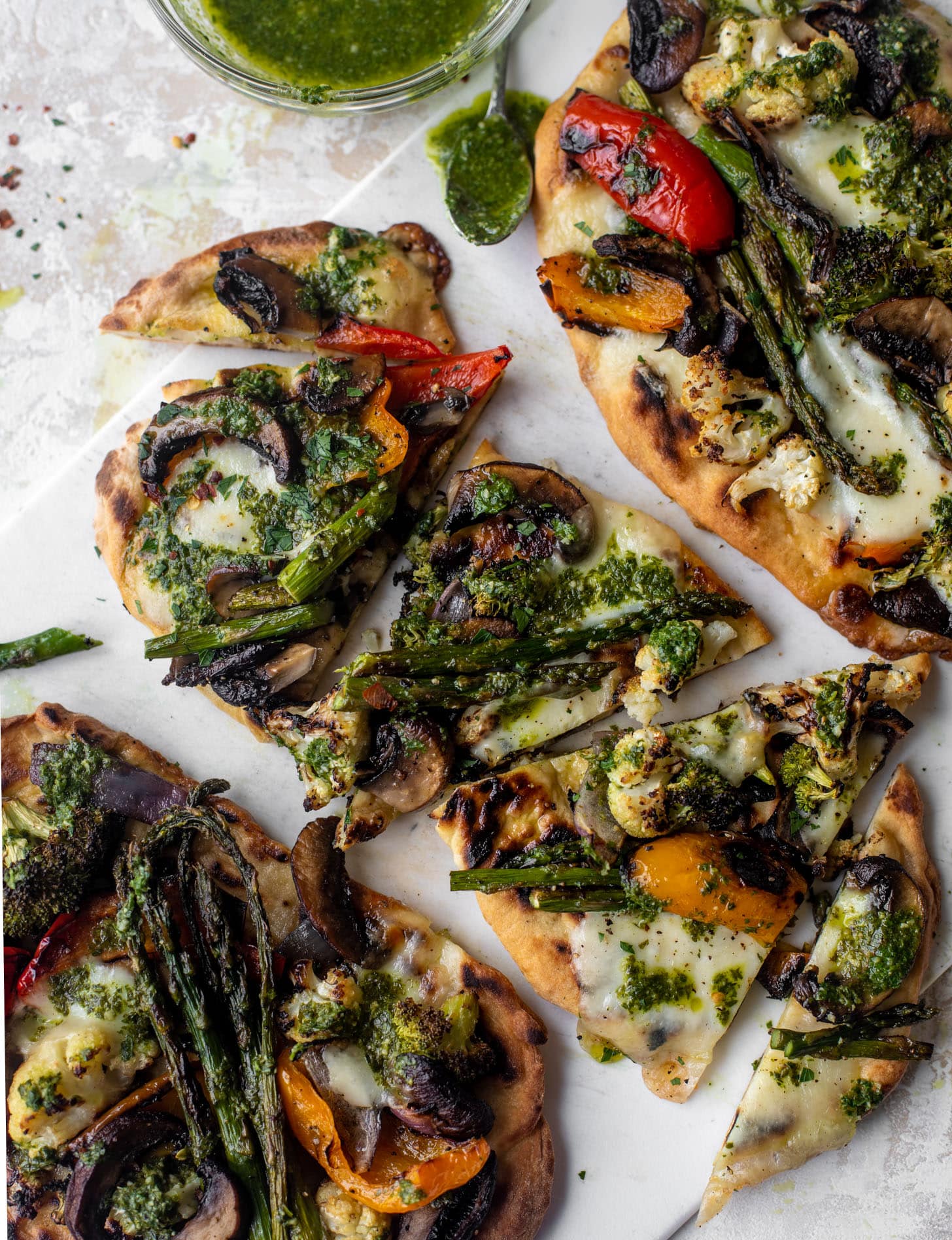 grilled naan pizza with chimichurri