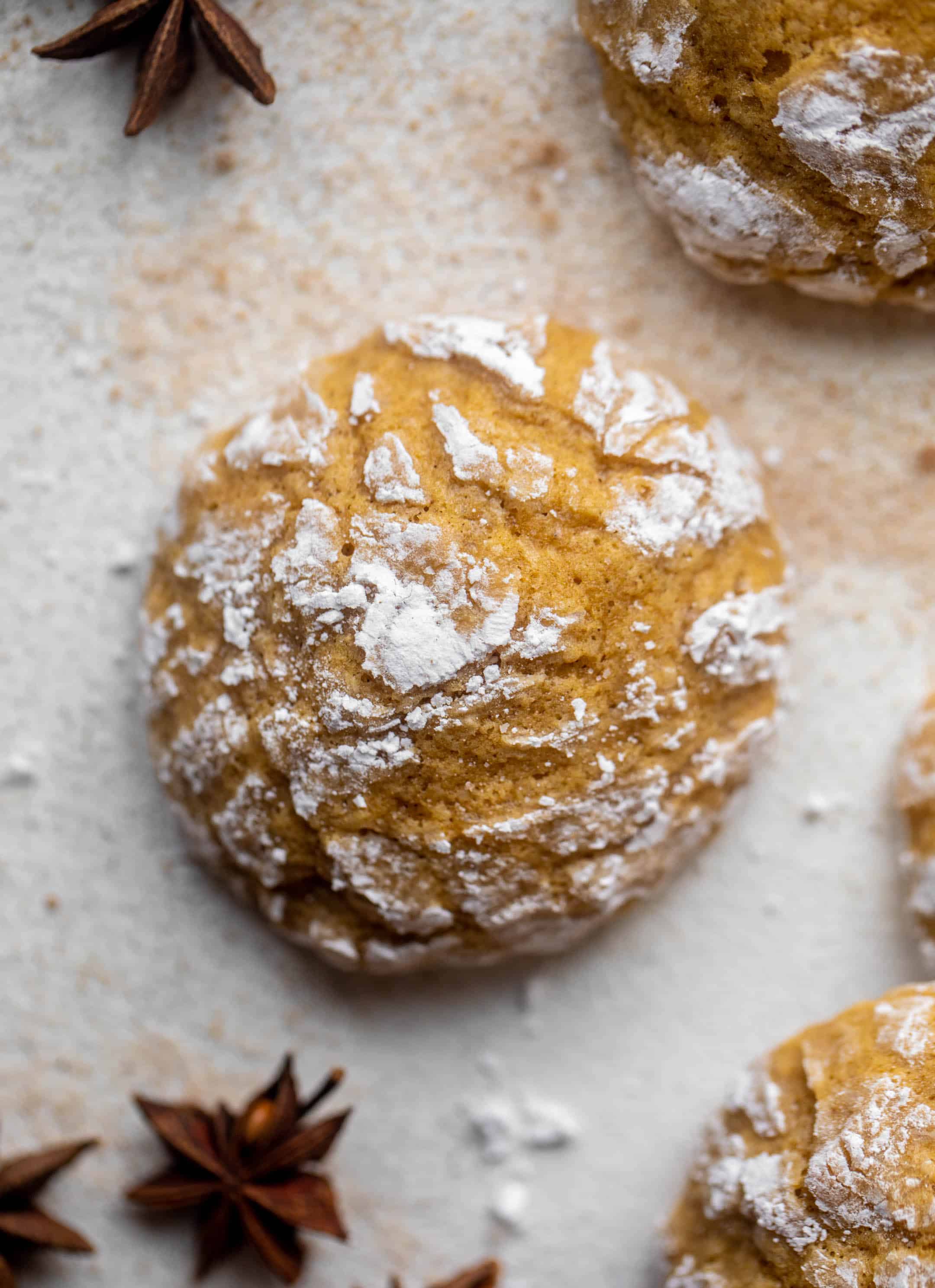 pumpkin chai crinkle cookies