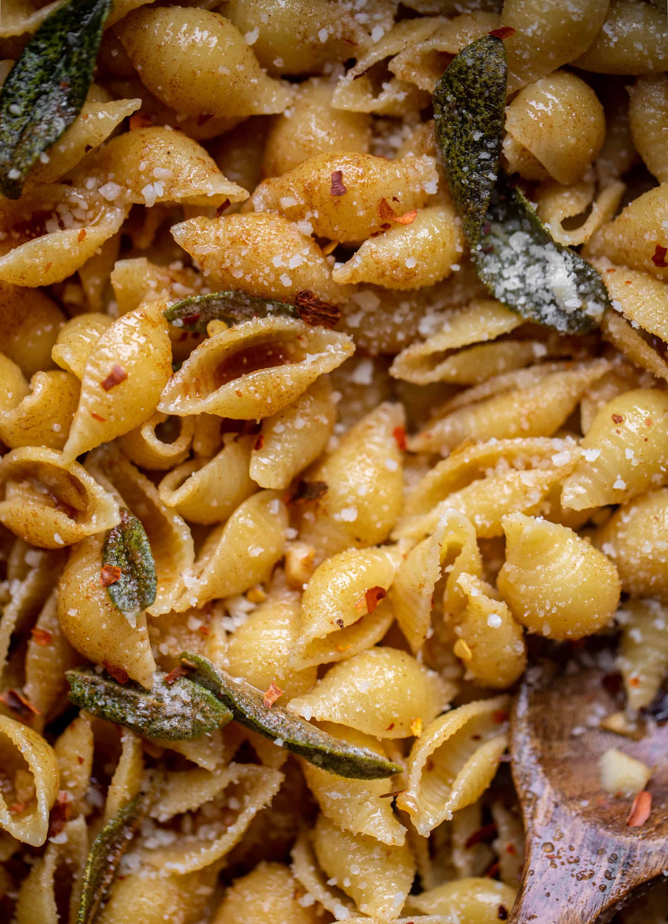 30 minute spicy brown butter pasta