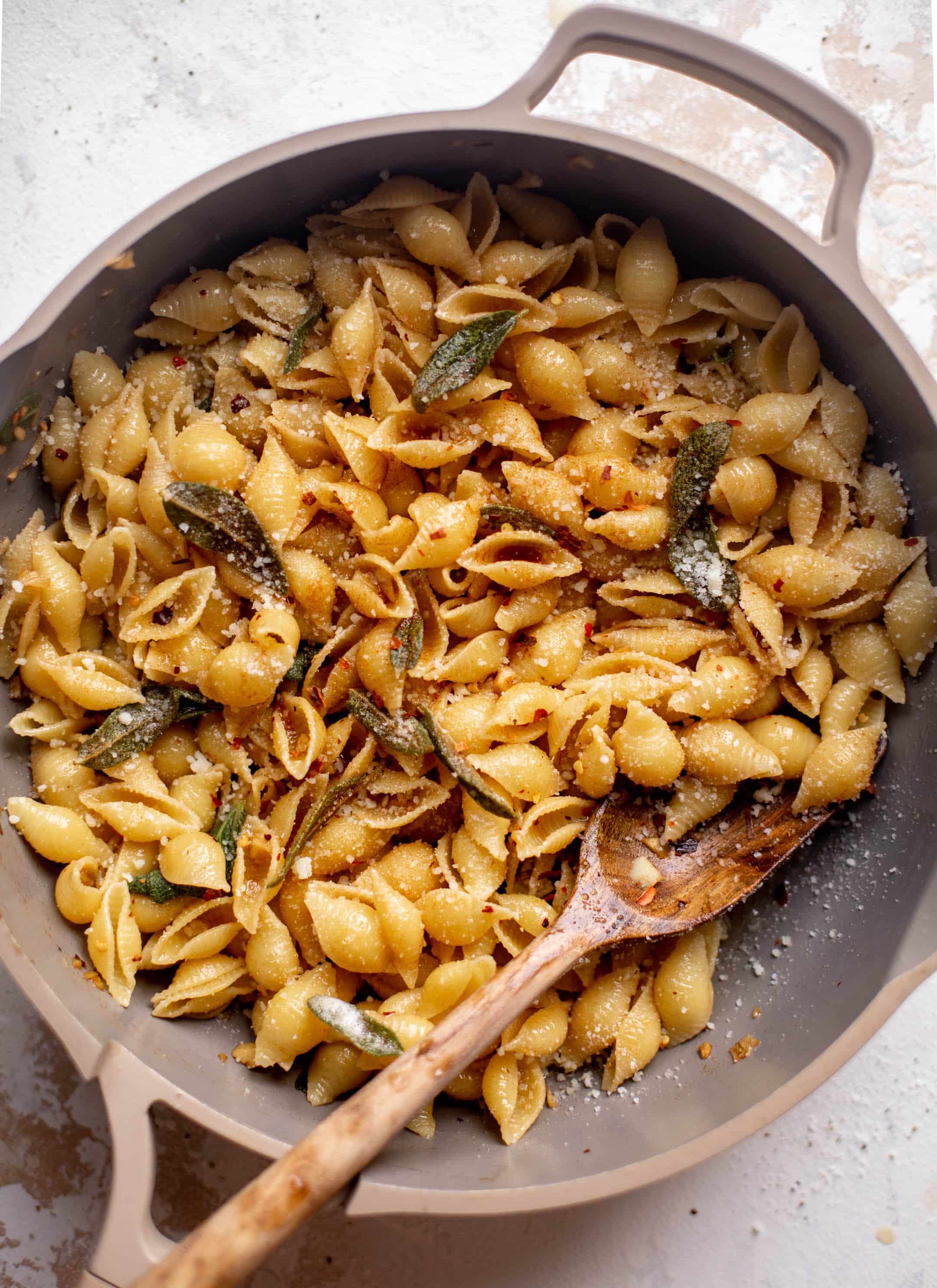 30 minute spicy brown butter pasta