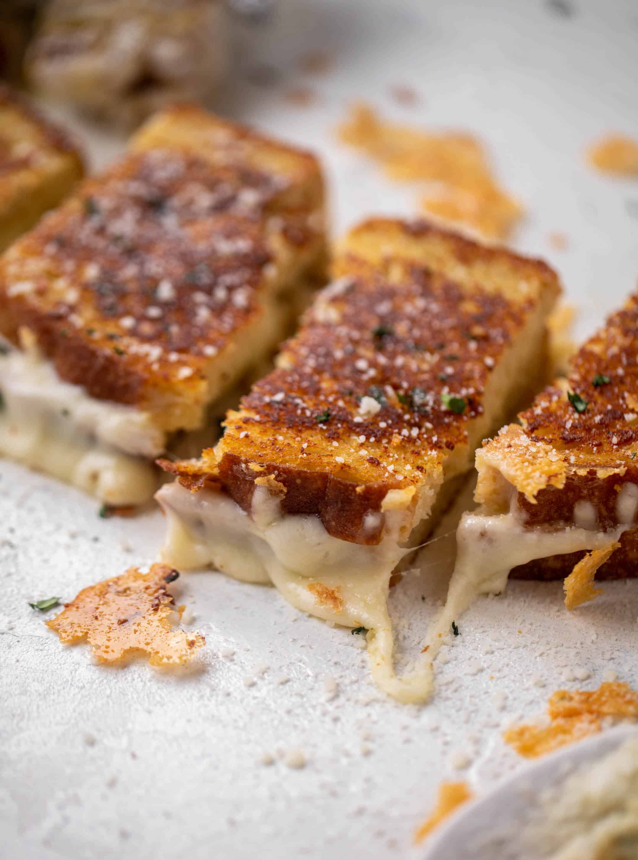 garlic bread grilled cheese