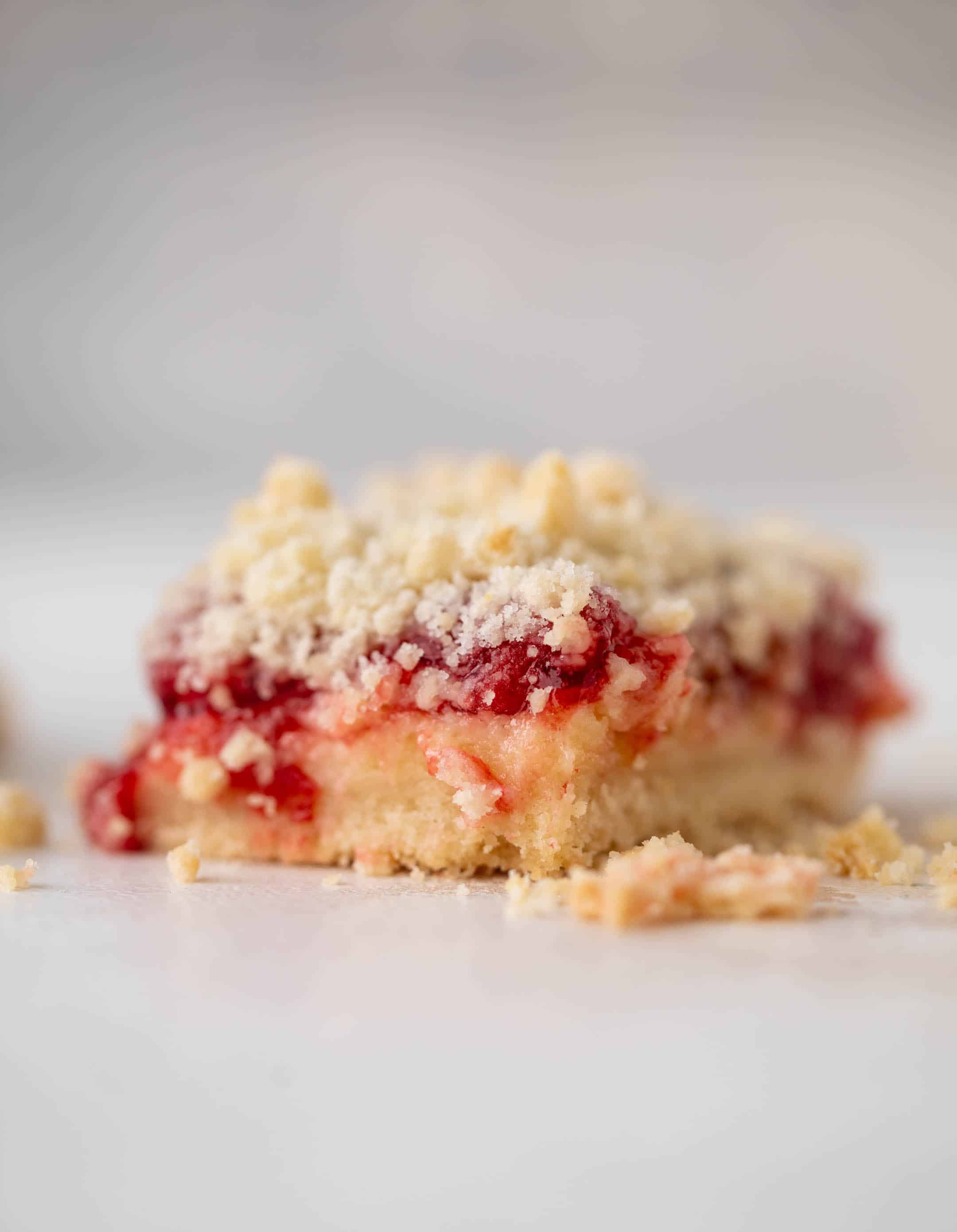 cherry cheesecake cobbler bars