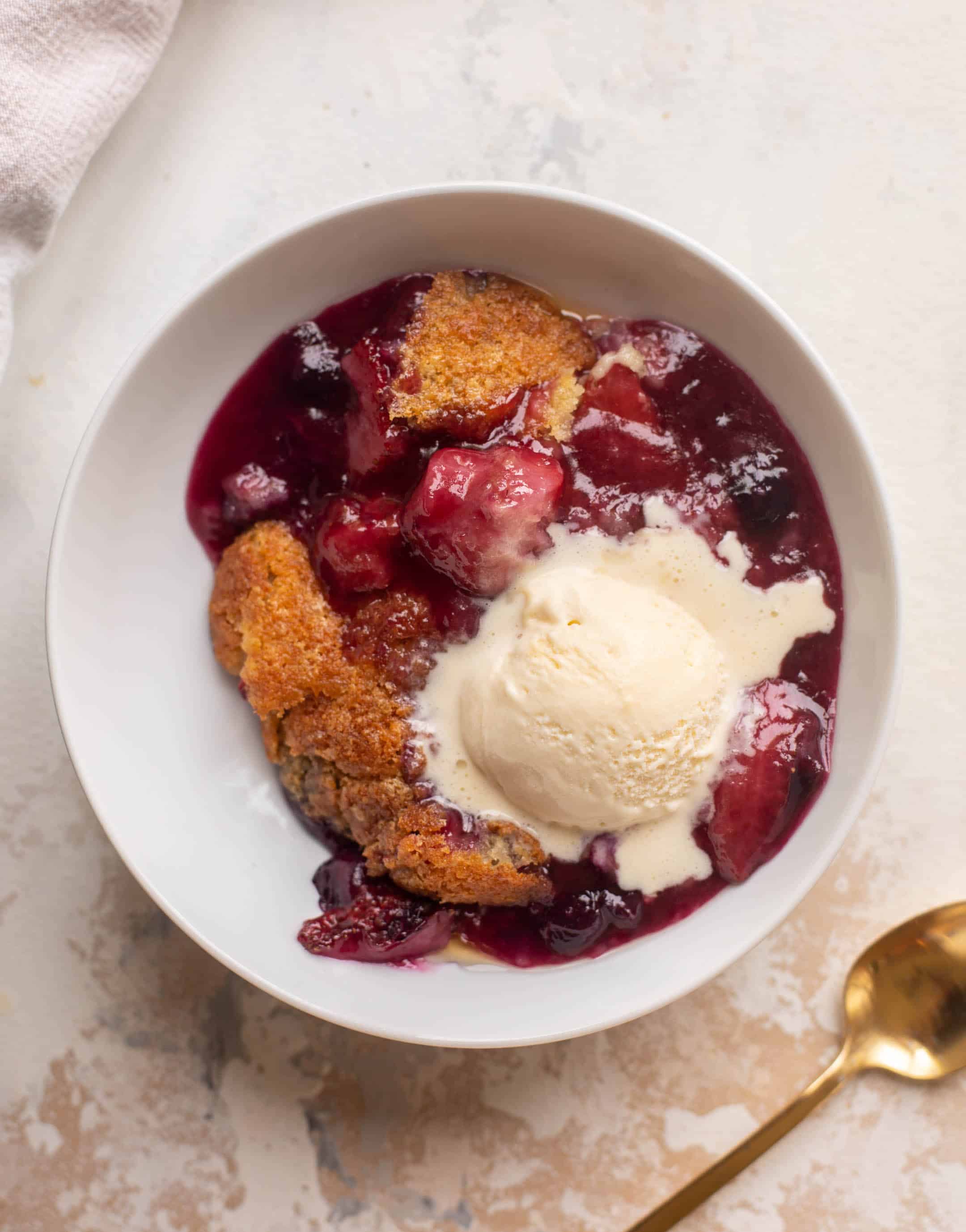 double berry mascarpone cobbler