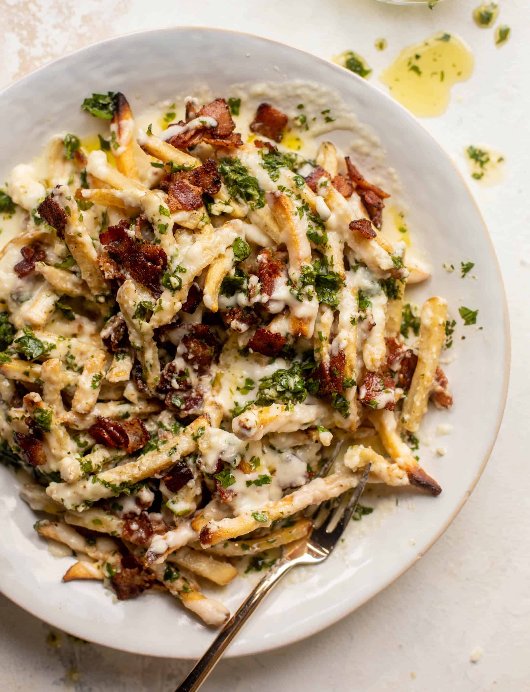chimichurri cheese fries with chipotle bacon