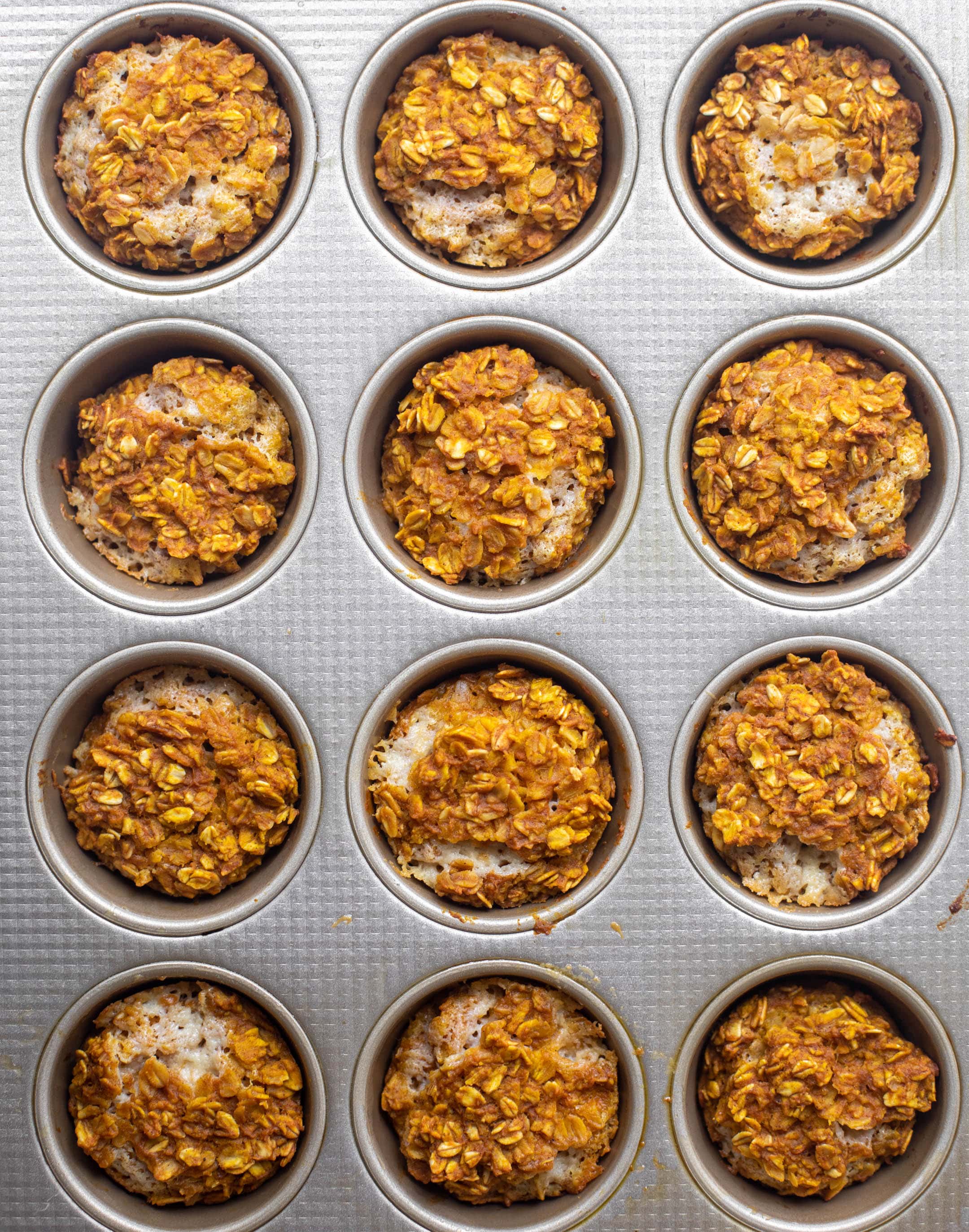 pumpkin baked oatmeal cups