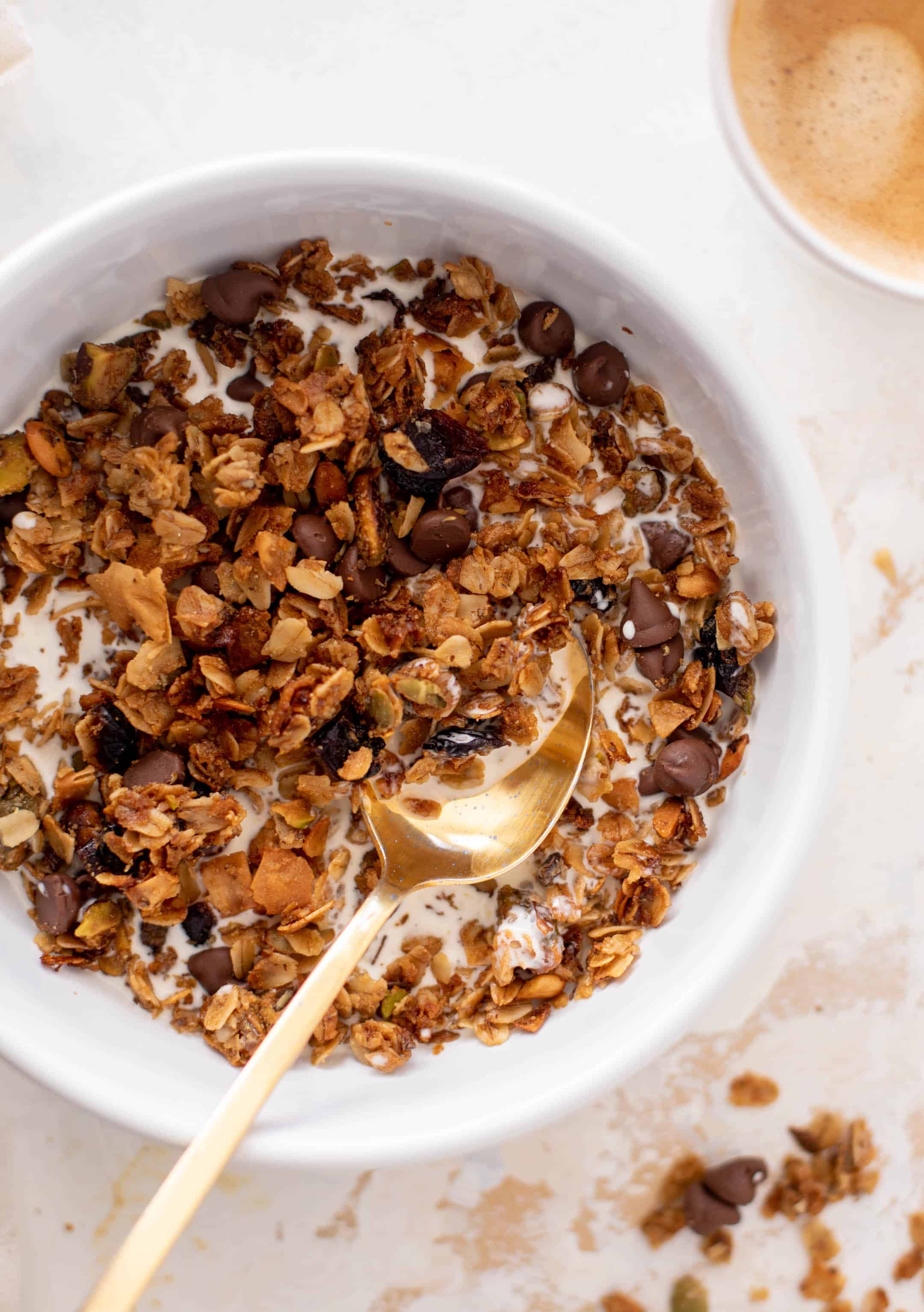 brown butter pistachio cookie granola