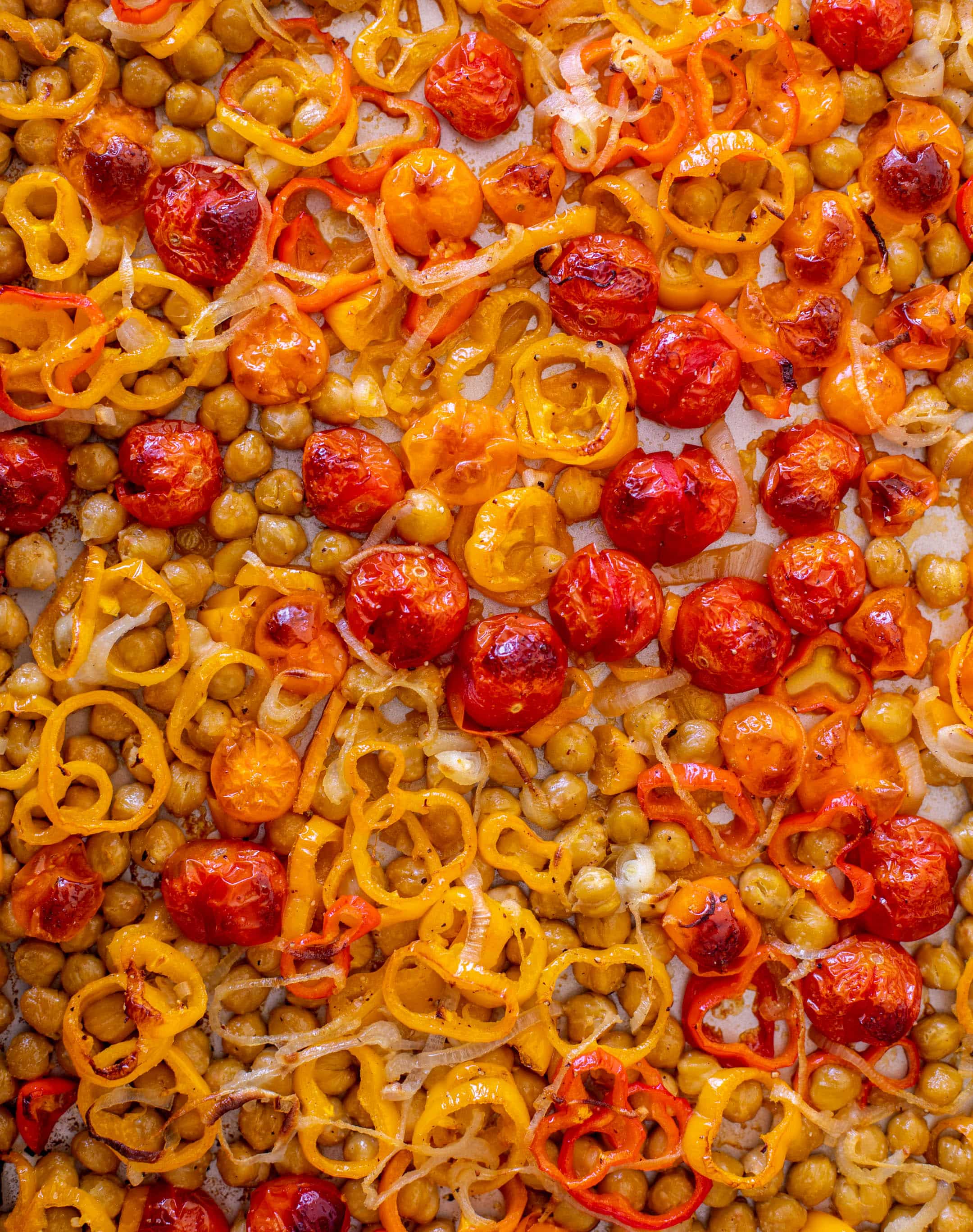 roasted chickpeas with tomatoes and sweet peppers