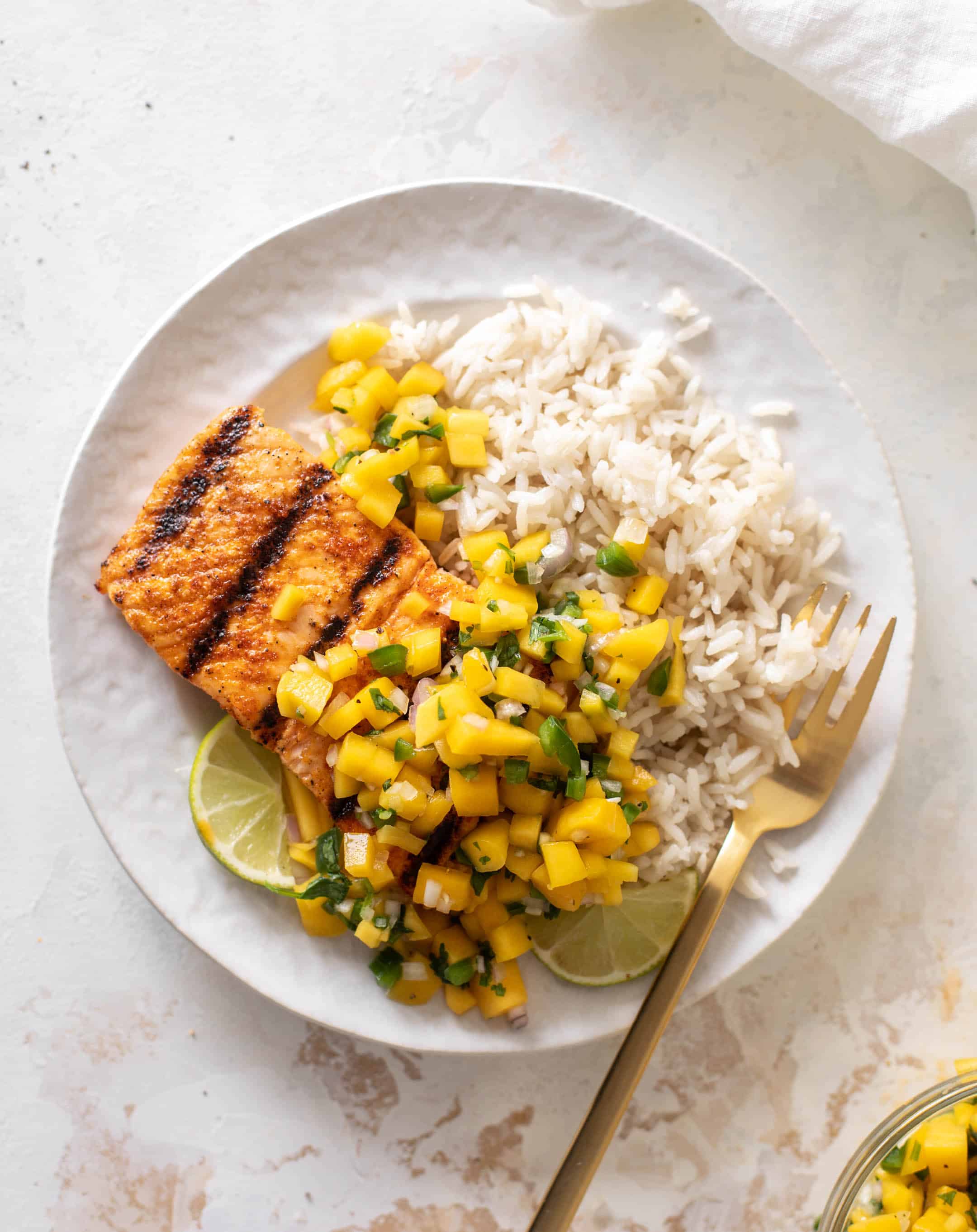 grilled salmon with mango salsa