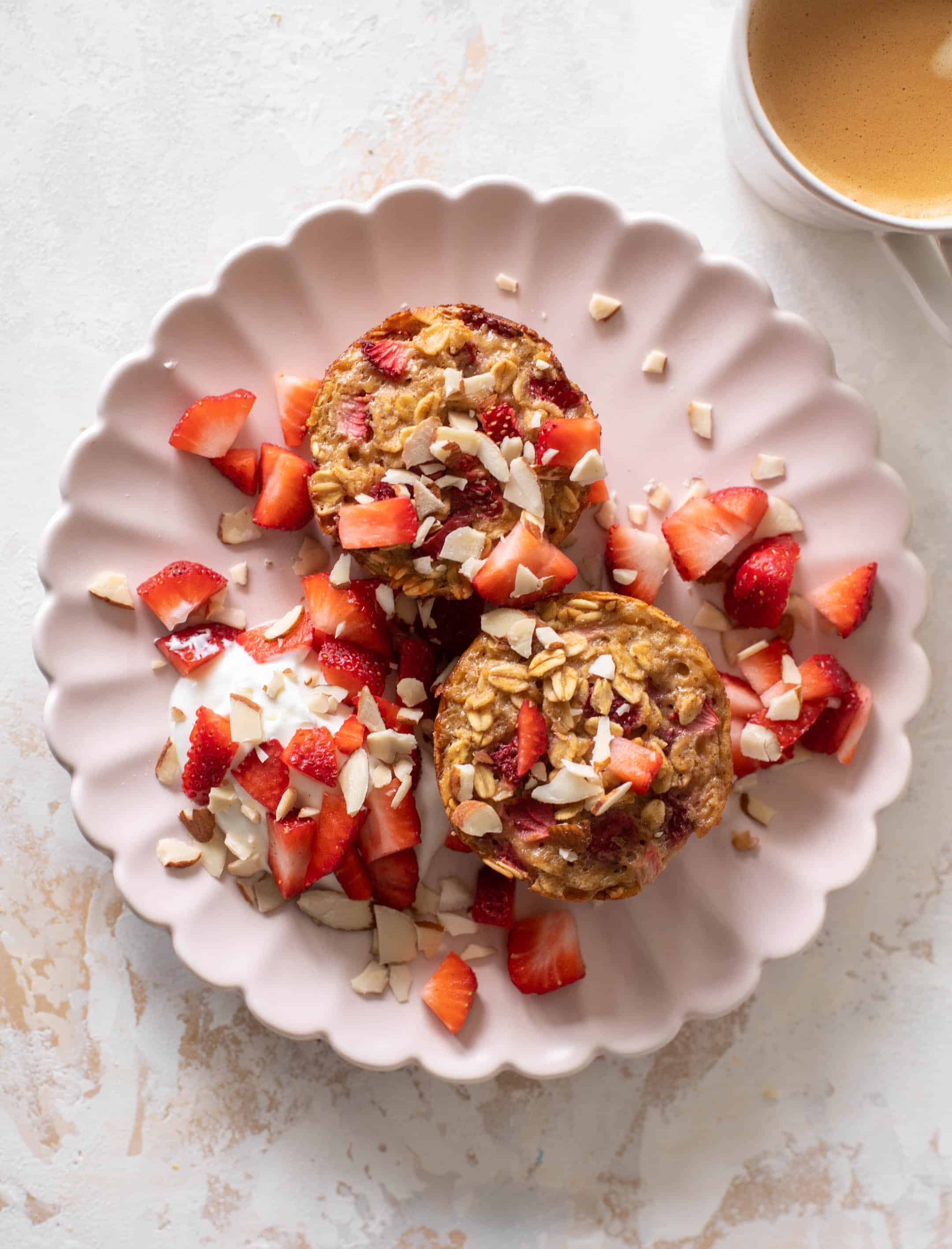 strawberries and cream oatmeal cups