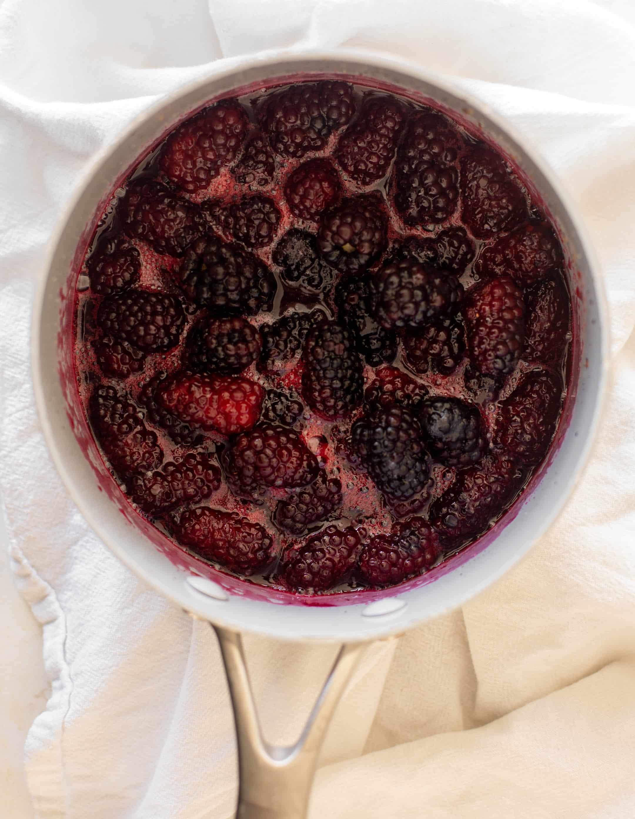 blackberry chip overnight oats