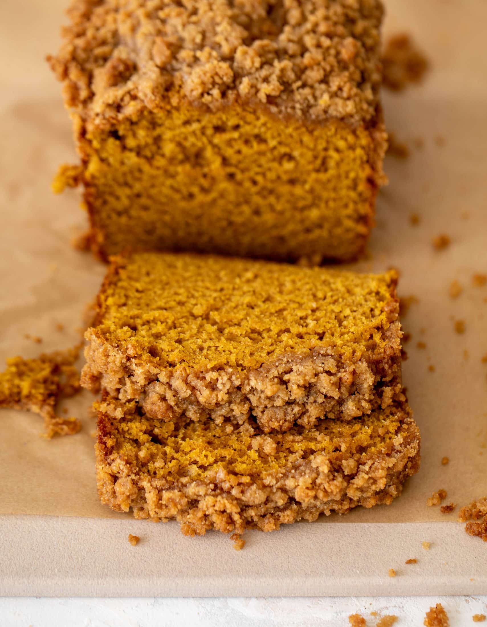 pumpkin bread with chai crumble